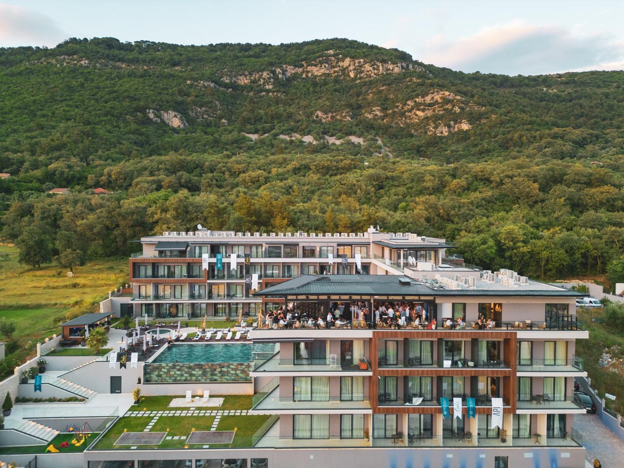 Royal Blue Resort & Residences Kavač Exterior foto