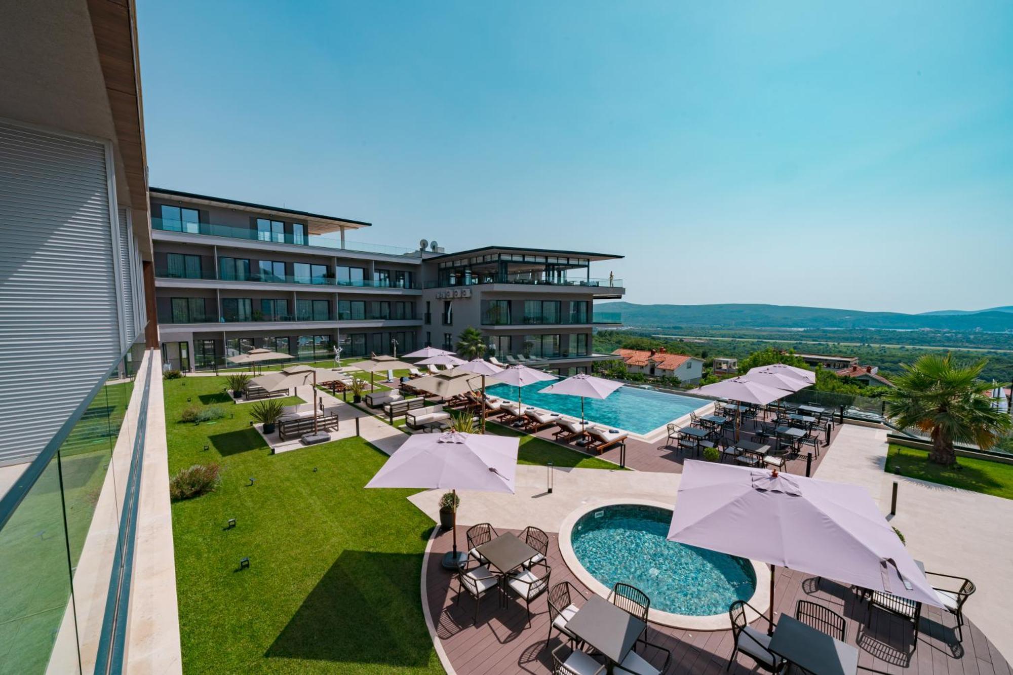 Royal Blue Resort & Residences Kavač Exterior foto