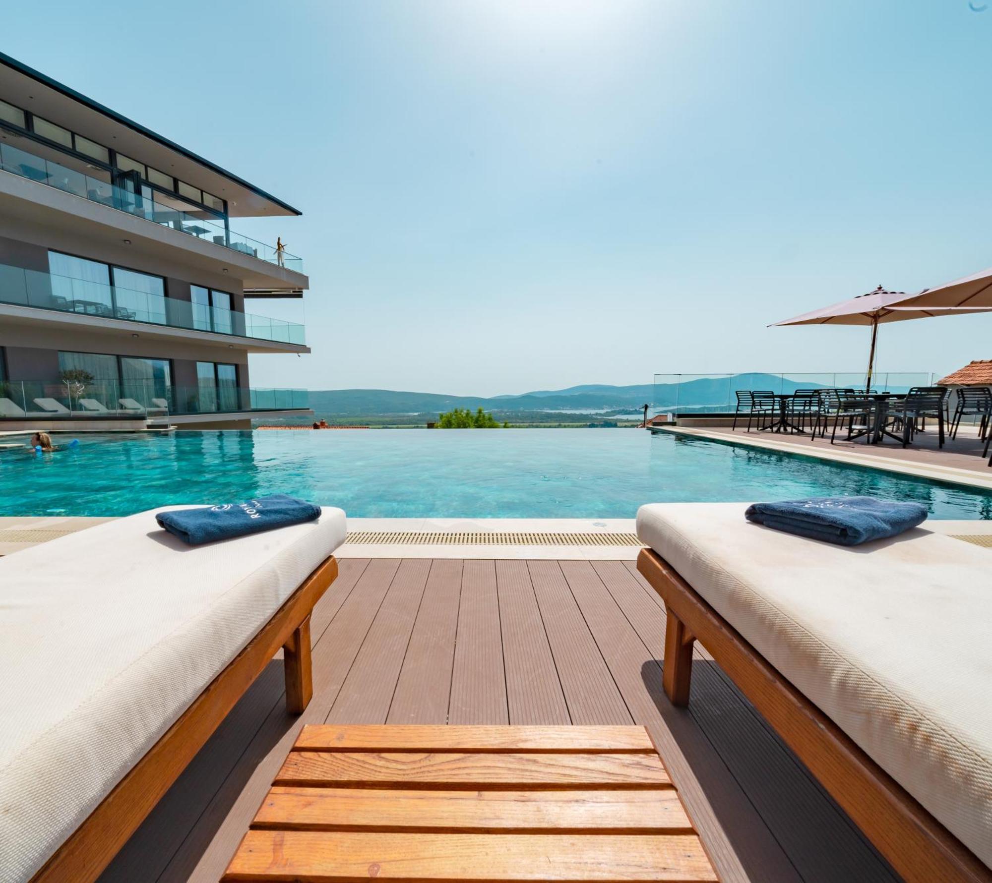 Royal Blue Resort & Residences Kavač Exterior foto